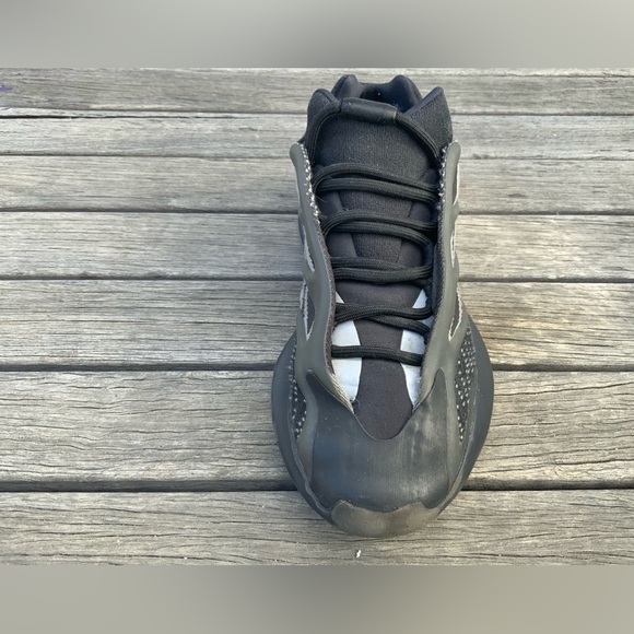Men Adidas Yeezy 700 V3 Size US 7 - Picture 10 of 16